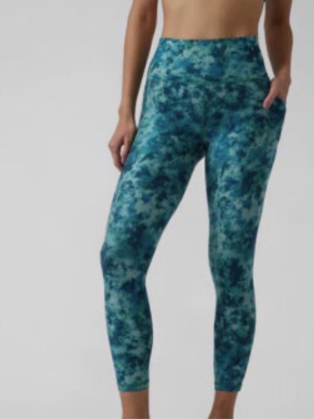 Athleta Salutation Stash Pocket II Leggings 7/8 Length Blue Tie Dye Printed